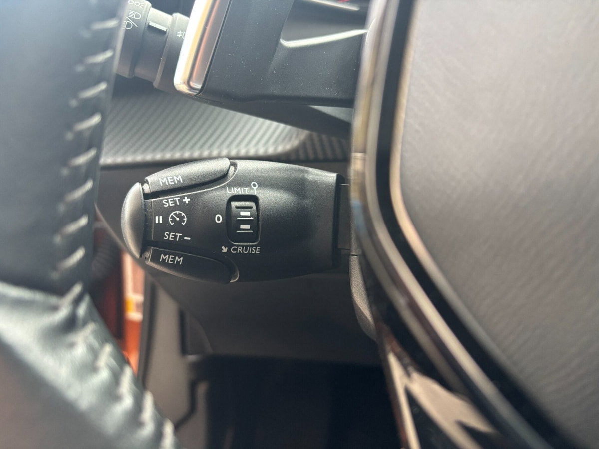 Peugeot 2008 BlueHDi 130 S&S EAT8 Allure Pack (20)