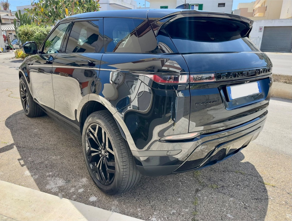 Land Rover Range Rover Evoque 2.0D I4 163CV AWD Auto R-Dynamic HSE (6)