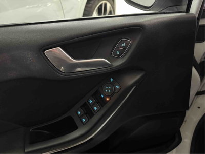 Ford Fiesta 1.1 75 CV 5 porte Titanium (13)