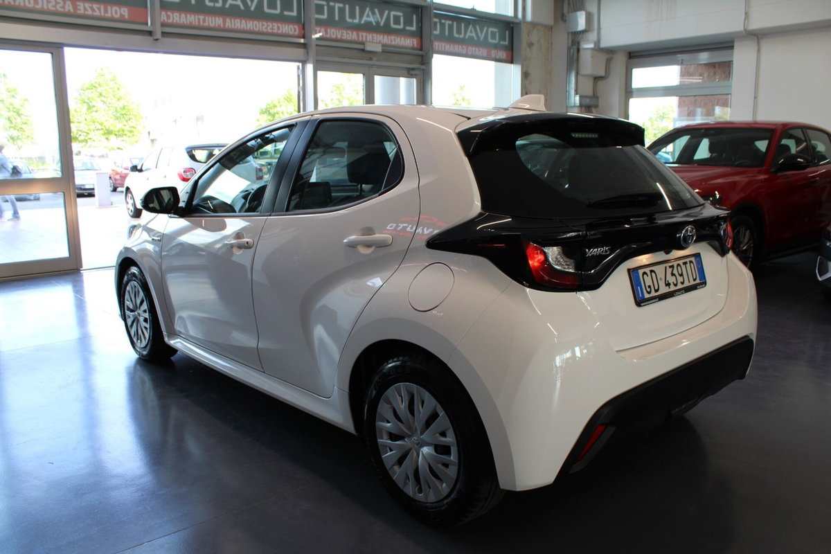 Toyota Yaris 1.5 Hybrid 5 porte Active (6)