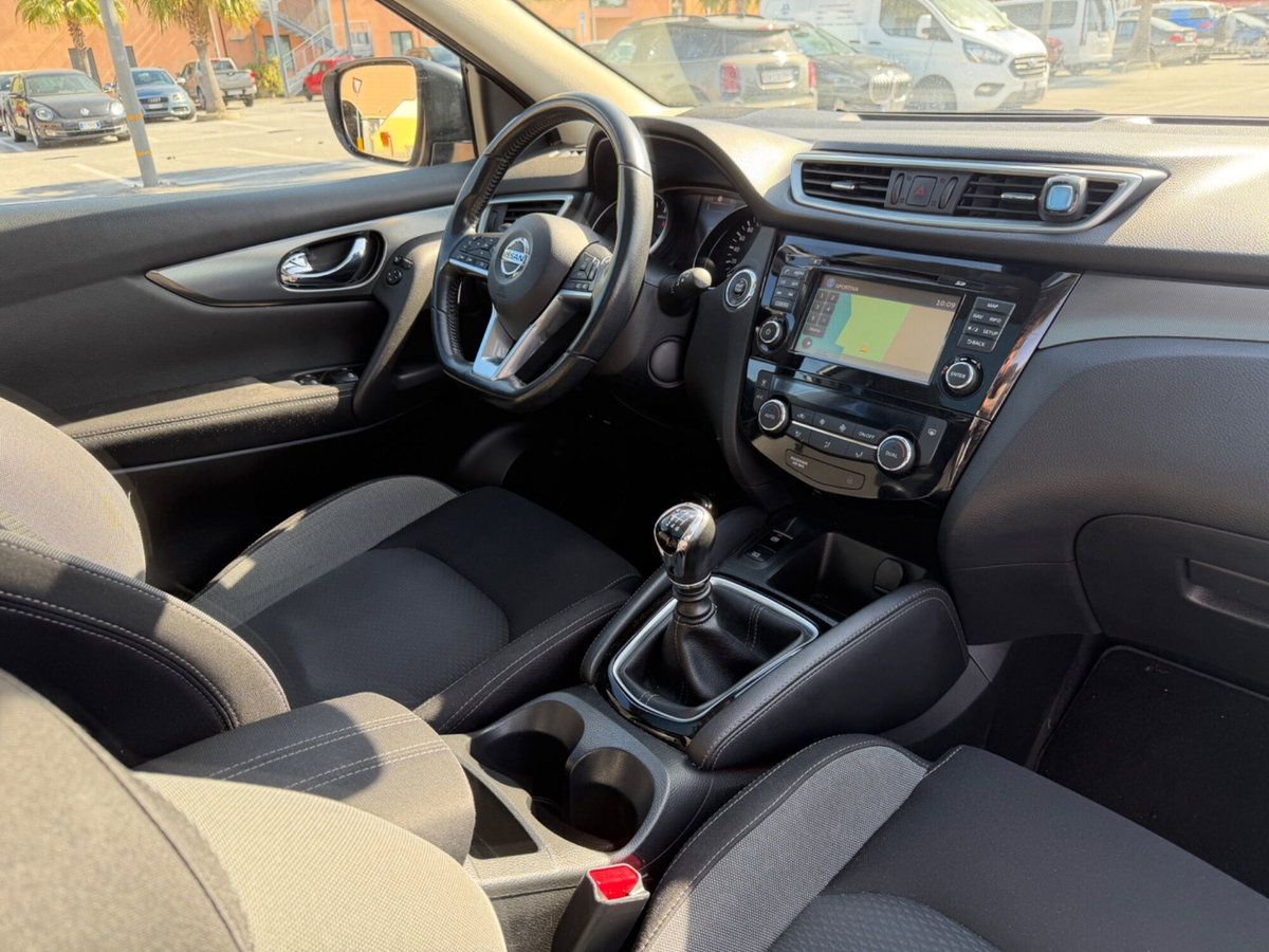 Nissan Qashqai 1.5 dCi Tekna (10)