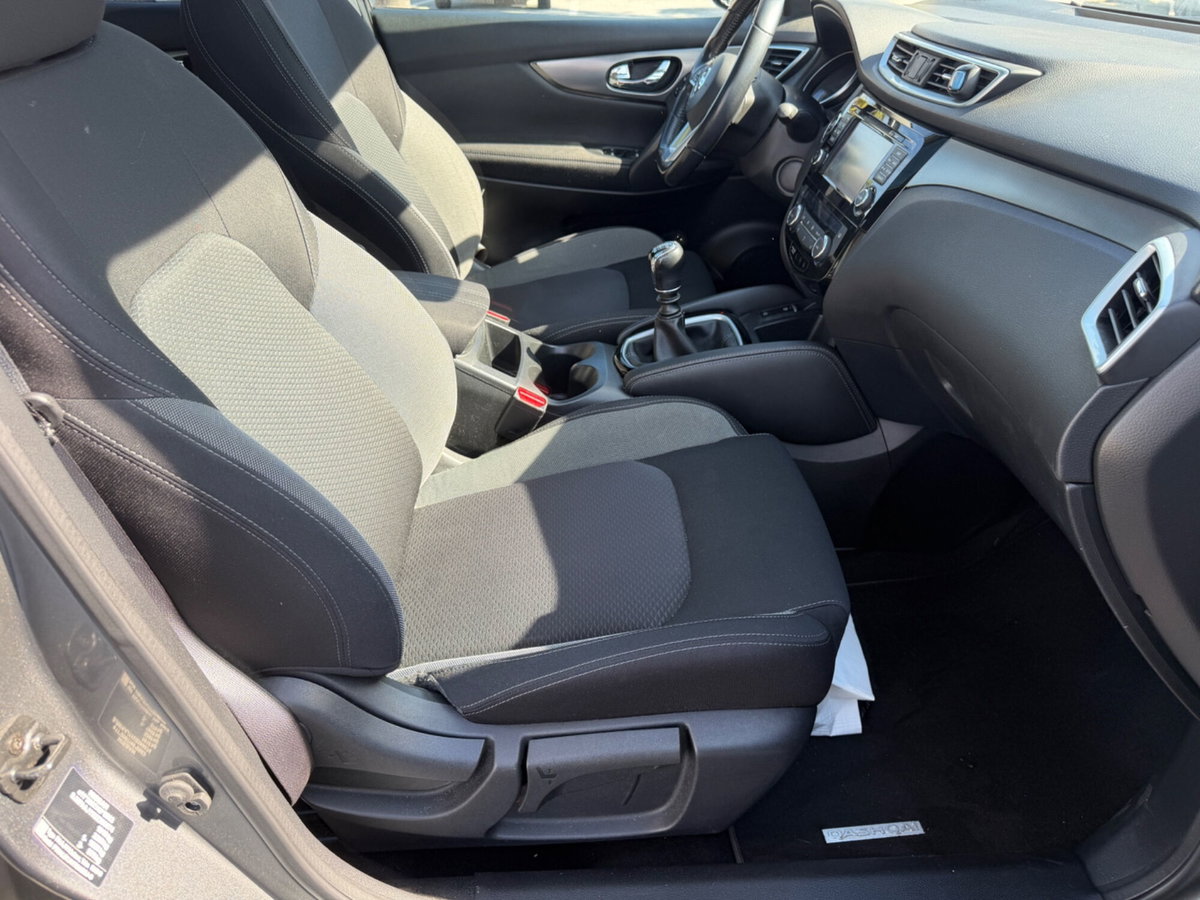 Nissan Qashqai 1.5 dCi Tekna (11)