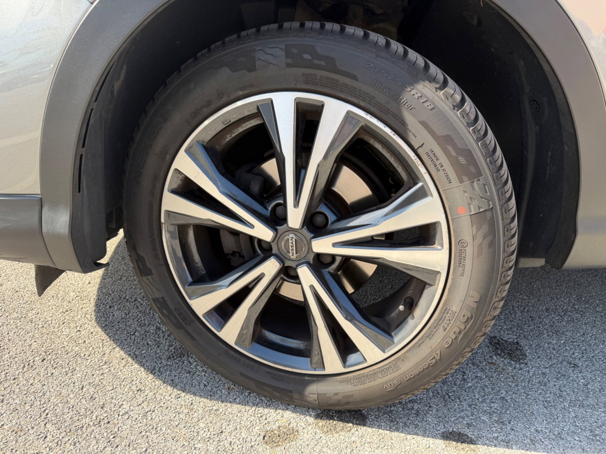 Nissan Qashqai 1.5 dCi Tekna (12)