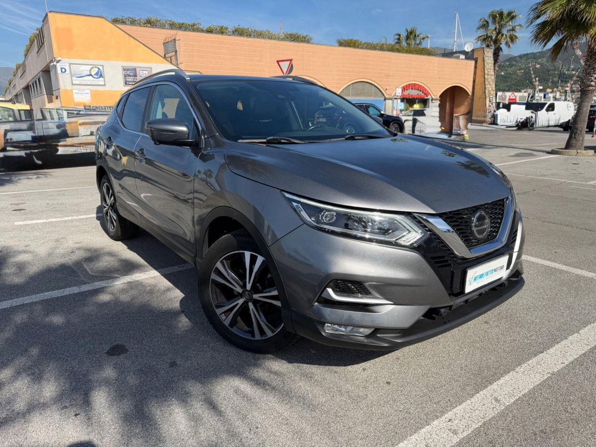 Nissan Qashqai 1.5 dCi Tekna (2)