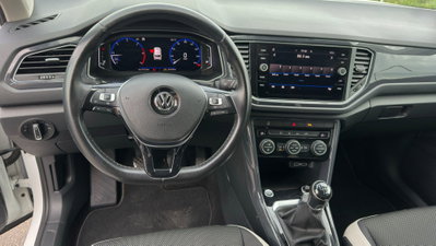 Volkswagen T-Roc 1.6 TDI SCR Advanced BlueMotion Technology (10)