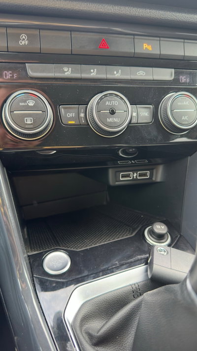 Volkswagen T-Roc 1.6 TDI SCR Advanced BlueMotion Technology (13)