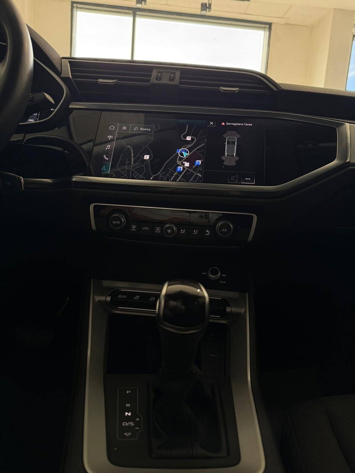 Audi Q3 Sportback 35 TDI quattro S tronic Business Plus (10)