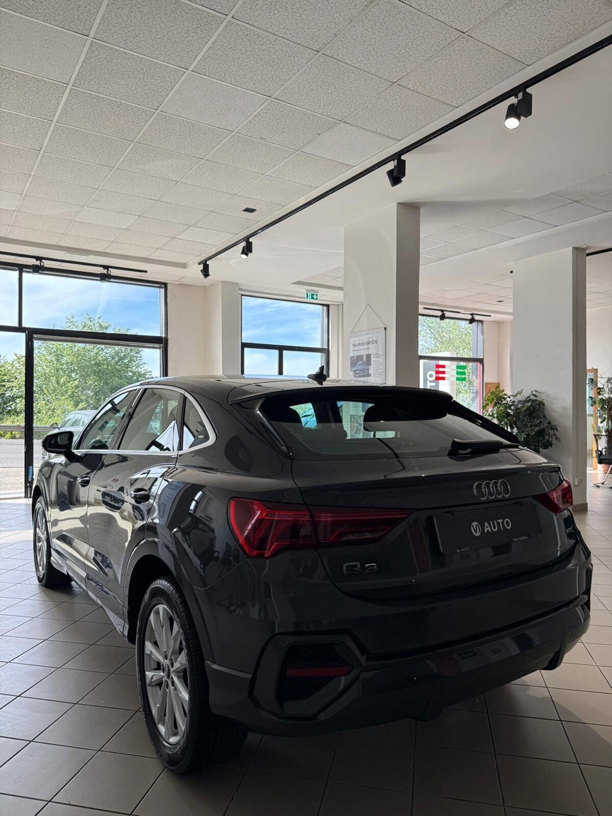 Audi Q3 Sportback 35 TDI quattro S tronic Business Plus (5)