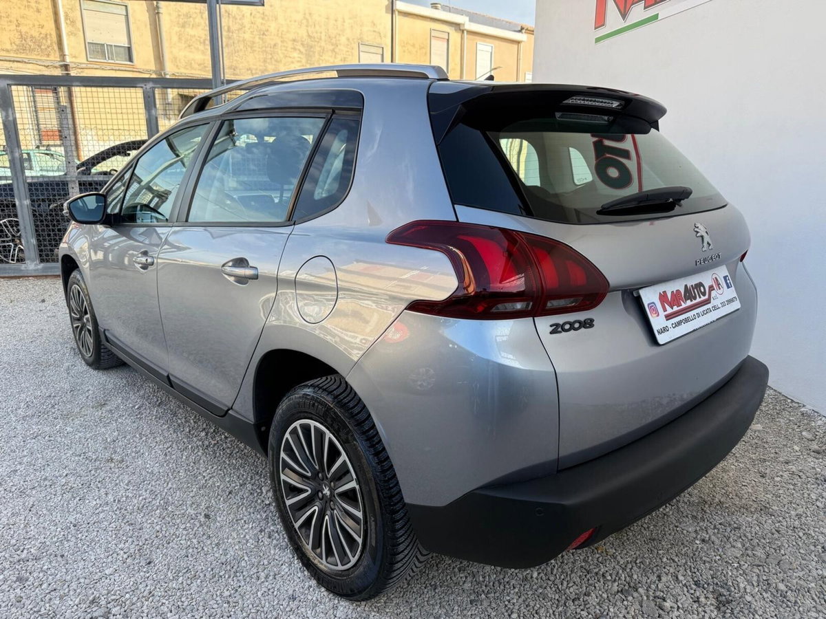Peugeot 2008 100 Active (8)