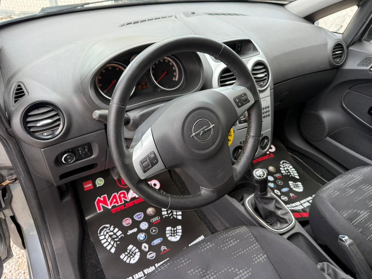 Opel Corsa 1.2 5 porte Elective (13)