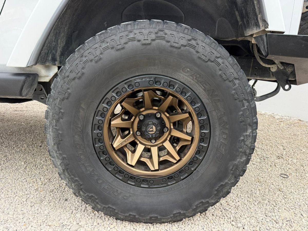 Jeep Wrangler Unlimited 2.8 CRD DPF Sahara (9)