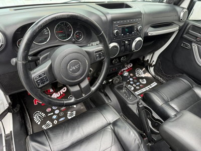 Jeep Wrangler Unlimited 2.8 CRD DPF Sahara (15)