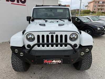 Jeep Wrangler Unlimited 2.8 CRD DPF Sahara (3)