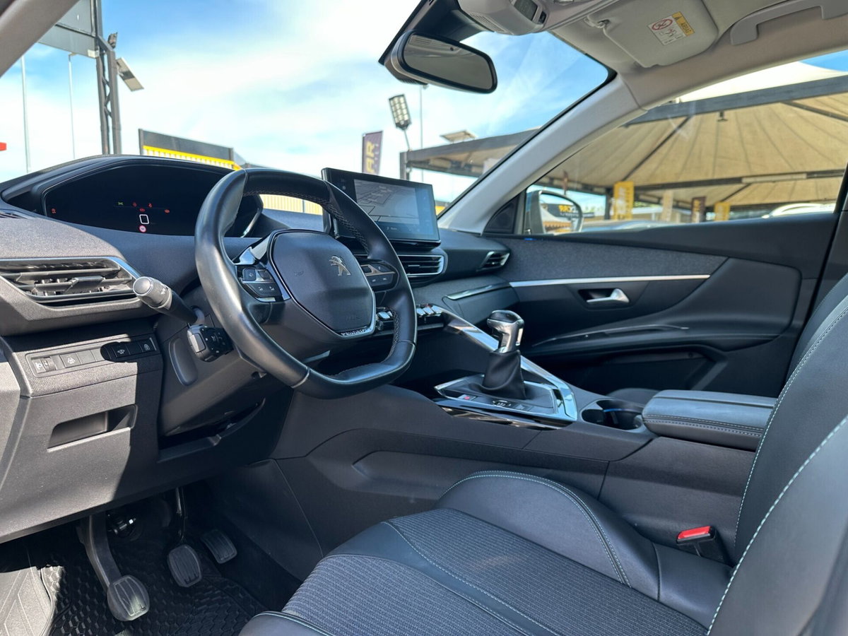 Peugeot 3008 BlueHDi 130 S&S Allure (13)