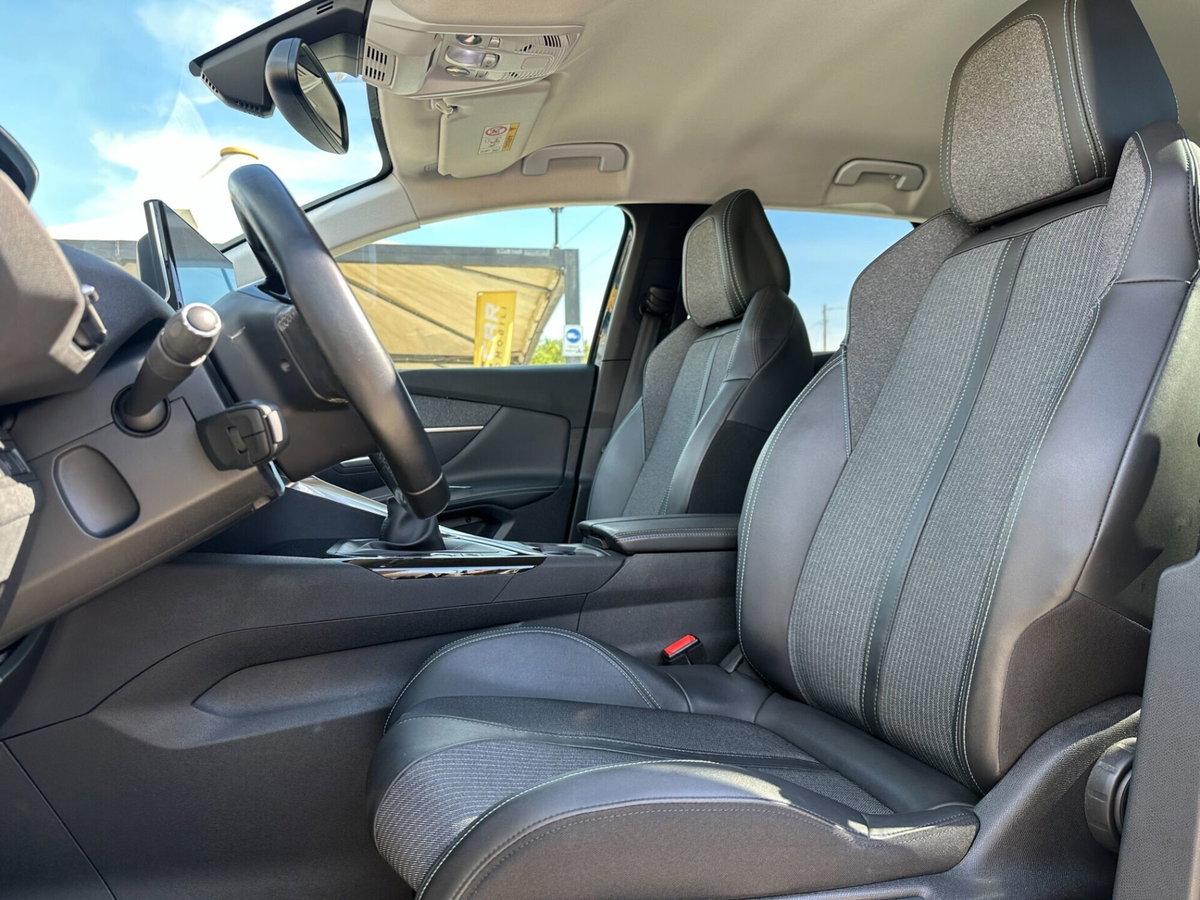 Peugeot 3008 BlueHDi 130 S&S Allure (14)