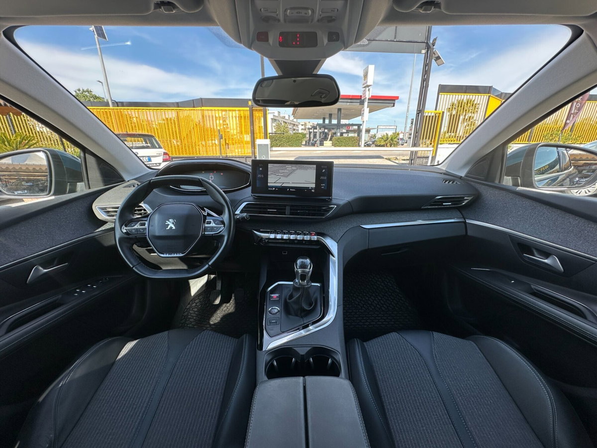 Peugeot 3008 BlueHDi 130 S&S Allure (17)