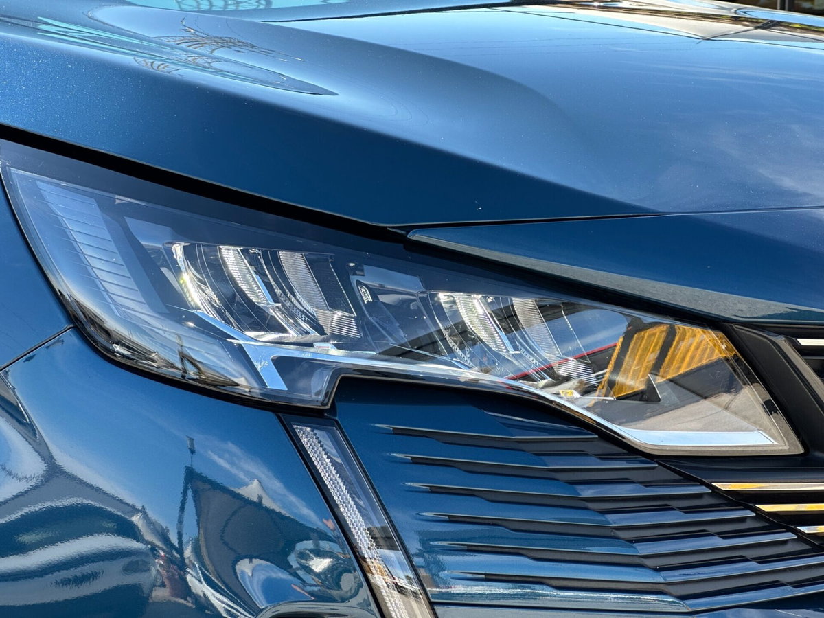 Peugeot 3008 BlueHDi 130 S&S Allure (9)
