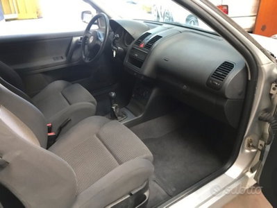 Volkswagen Polo 1.4 16V cat 3p. Highline (8)