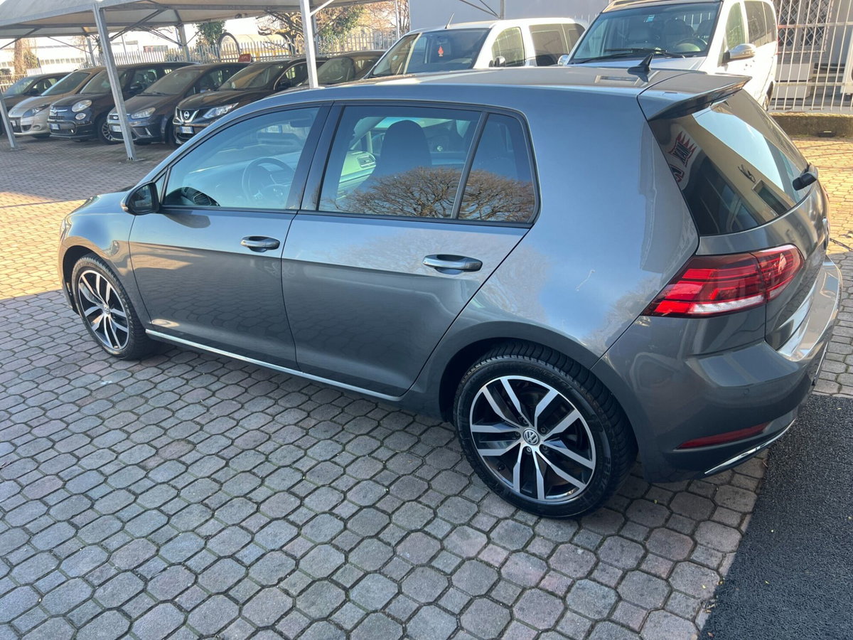 Volkswagen Golf 2.0 TDI 5p. Executive BlueMotion Technology (4)