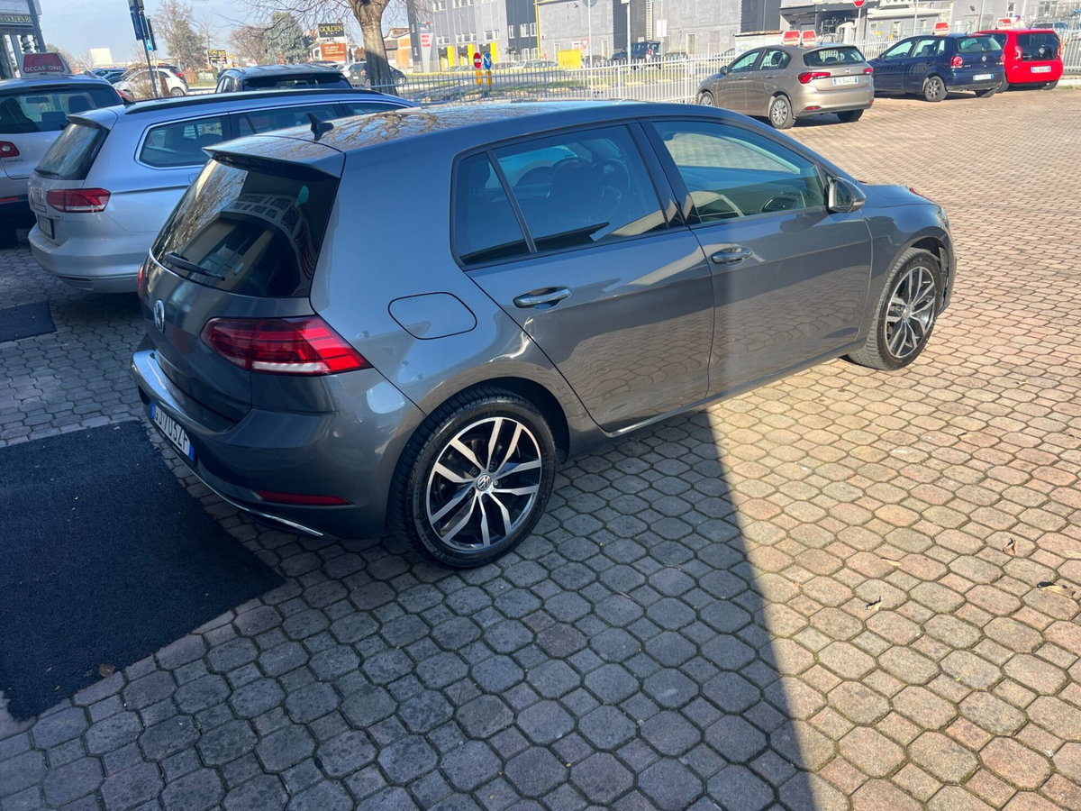 Volkswagen Golf 2.0 TDI 5p. Executive BlueMotion Technology (5)