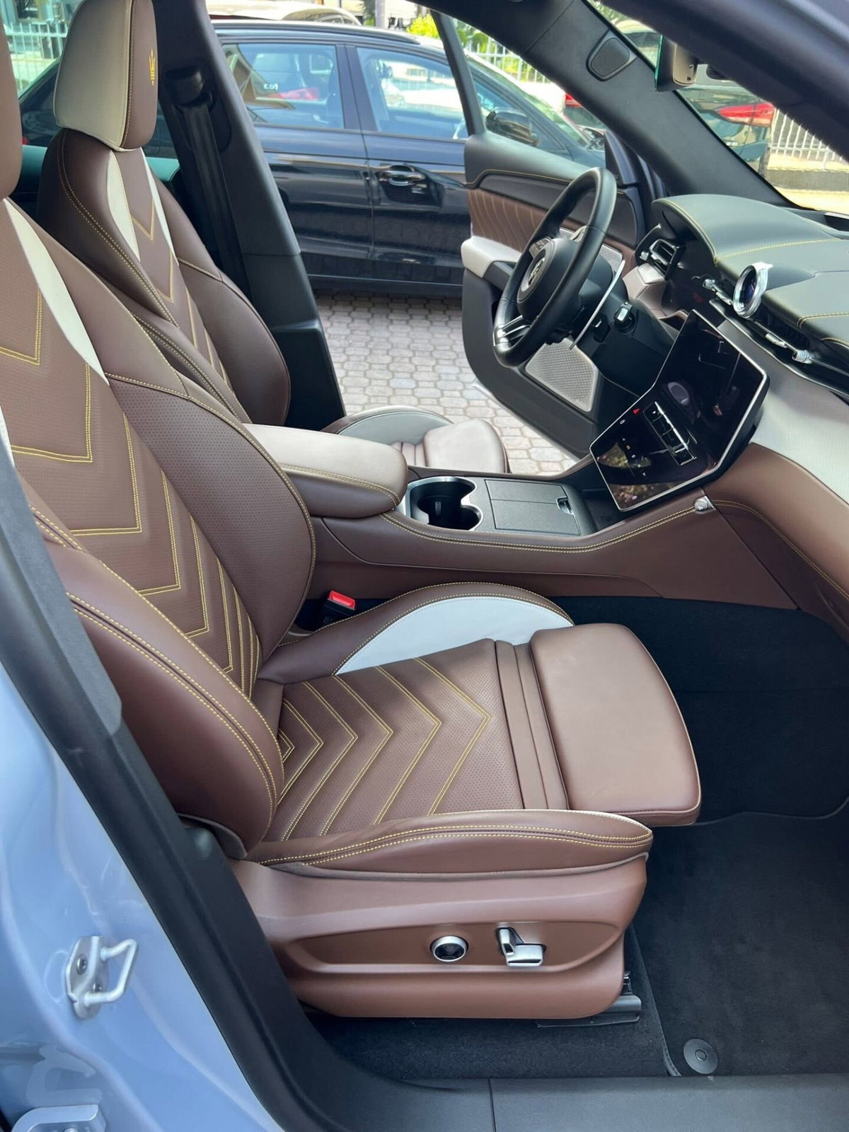 Maserati Grecale 3.0 V6 Trofeo 530cv auto (14)