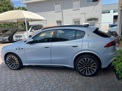 Maserati Grecale 3.0 V6 Trofeo 530cv auto (2)