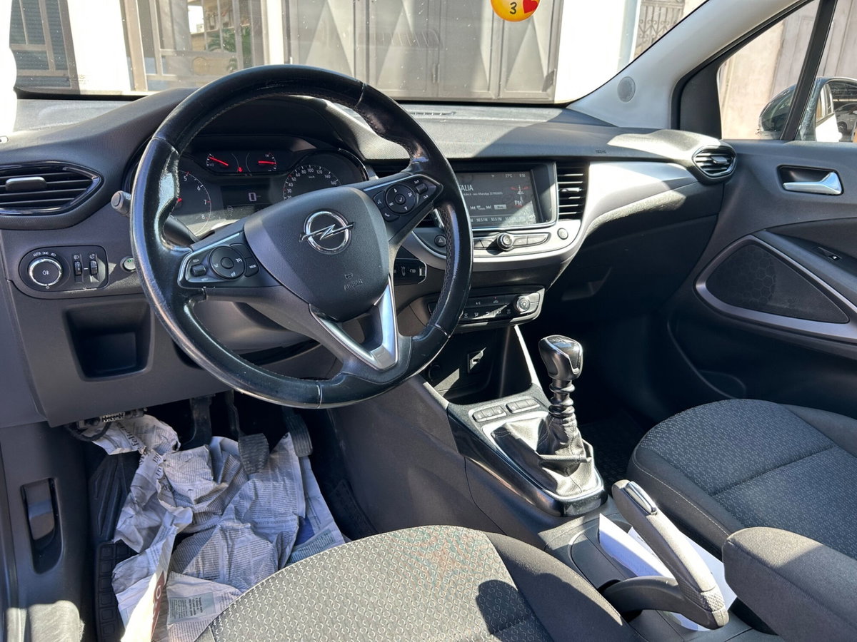 Opel Crossland 1.5 ECOTEC D 110 CV Start&Stop Elegance (20)