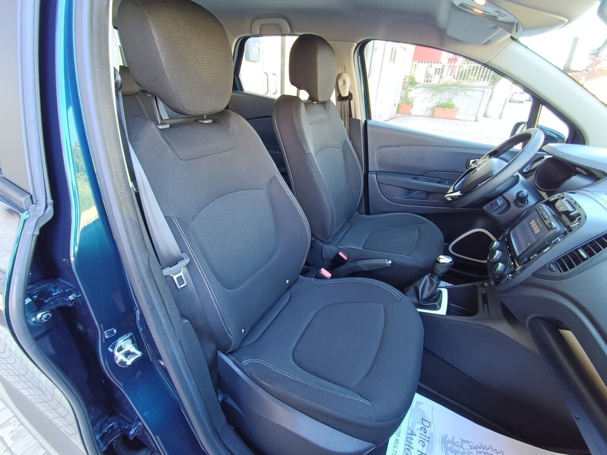 Renault Captur 1.5 dCi 8V 90 CV EDC Energy R-Link (13)