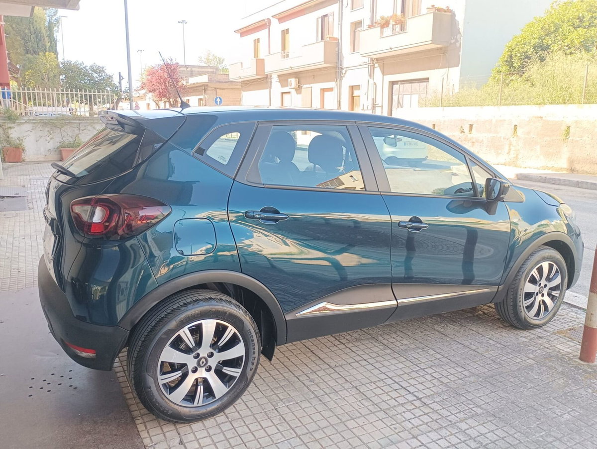 Renault Captur 1.5 dCi 8V 90 CV EDC Energy R-Link (3)