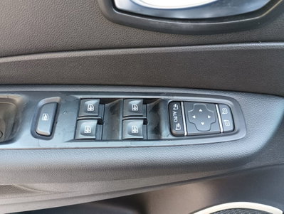 Renault Captur 1.5 dCi 8V 90 CV EDC Energy R-Link (9)