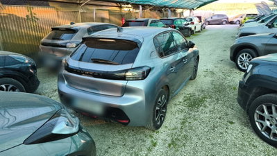 Peugeot 208 PureTech 100 Stop&Start 5 porte Allure (7)