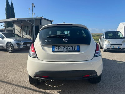 Lancia Ypsilon 1.2 69 CV 5 porte GPL Ecochic Silver (4)