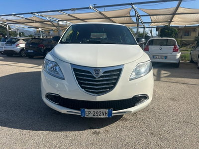 Lancia Ypsilon 1.2 69 CV 5 porte GPL Ecochic Silver (9)