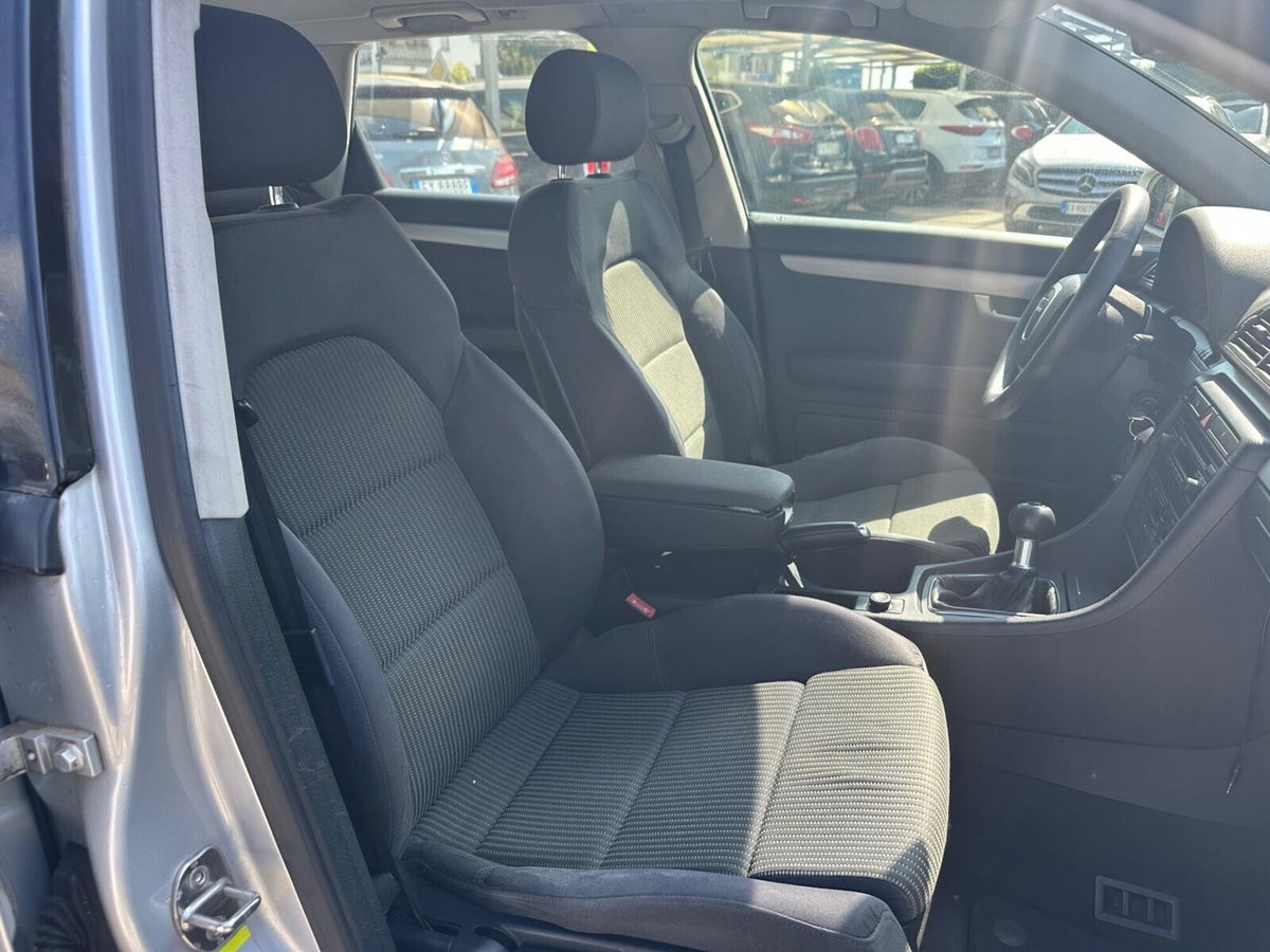 Audi A4 Avant 2.0 TDI F.AP. (11)