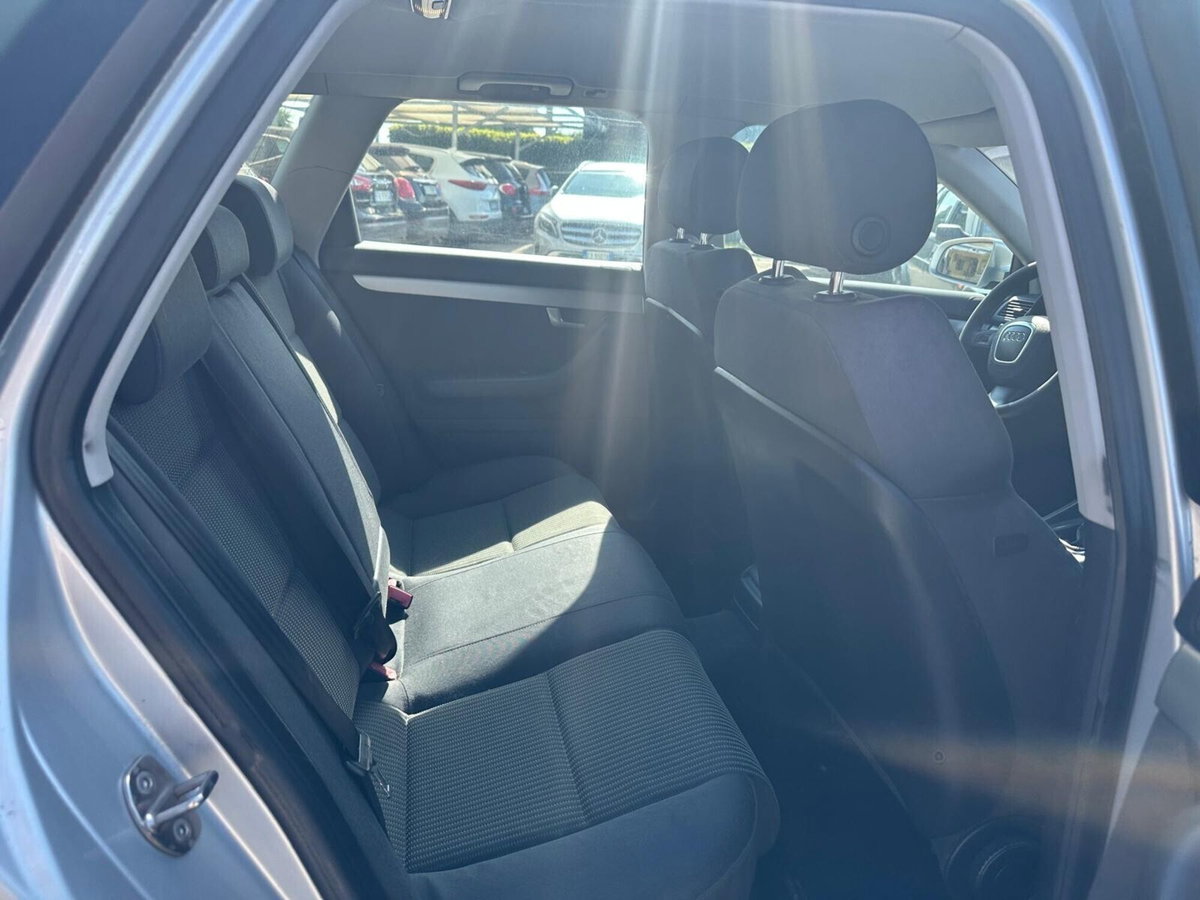Audi A4 Avant 2.0 TDI F.AP. (14)
