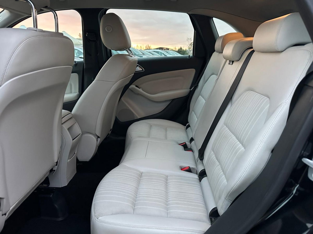 Mercedes-Benz Classe B 200 CDI BlueEFFICIENCY Premium (11)