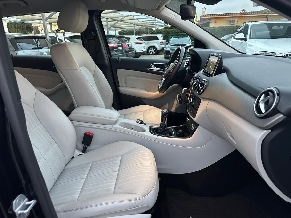 Mercedes-Benz Classe B 200 CDI BlueEFFICIENCY Premium (12)