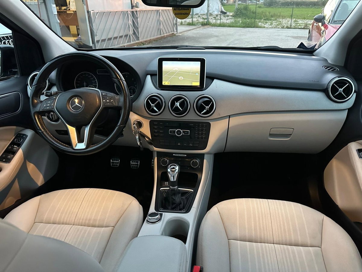 Mercedes-Benz Classe B 200 CDI BlueEFFICIENCY Premium (15)