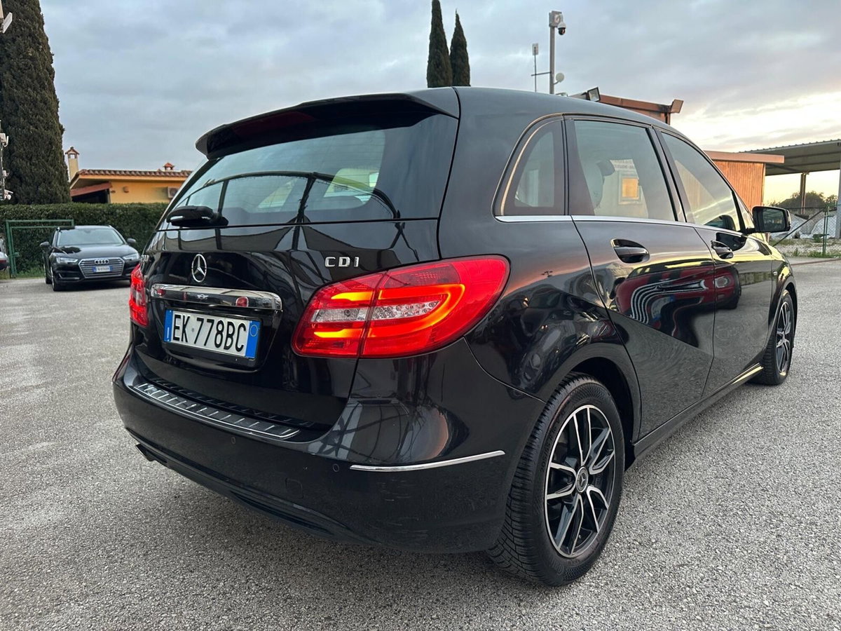 Mercedes-Benz Classe B 200 CDI BlueEFFICIENCY Premium (3)