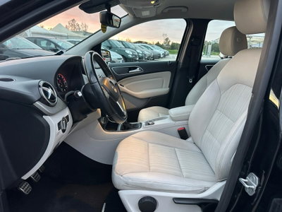 Mercedes-Benz Classe B 200 CDI BlueEFFICIENCY Premium (9)