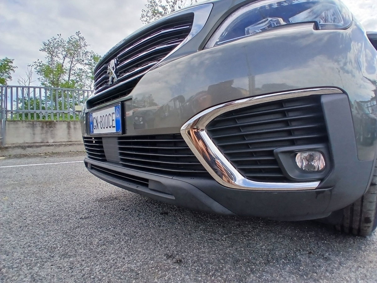 Peugeot 5008 PureTech Turbo 130 S&S EAT8 Allure (10)
