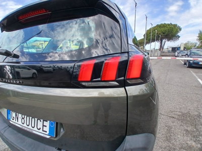 Peugeot 5008 PureTech Turbo 130 S&S EAT8 Allure (13)