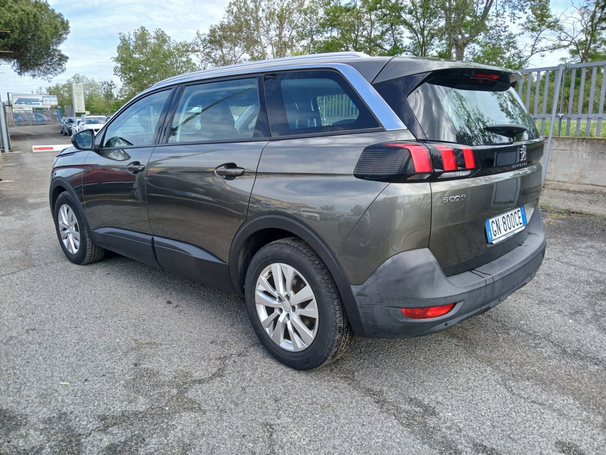Peugeot 5008 PureTech Turbo 130 S&S EAT8 Allure (7)