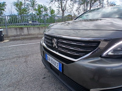 Peugeot 5008 PureTech Turbo 130 S&S EAT8 Allure (9)