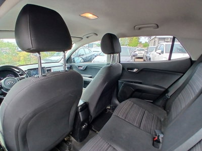 Kia Stonic 1.0 T-GDi 120 CV Style (17)