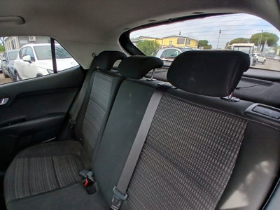 Kia Stonic 1.0 T-GDi 120 CV Style (18)