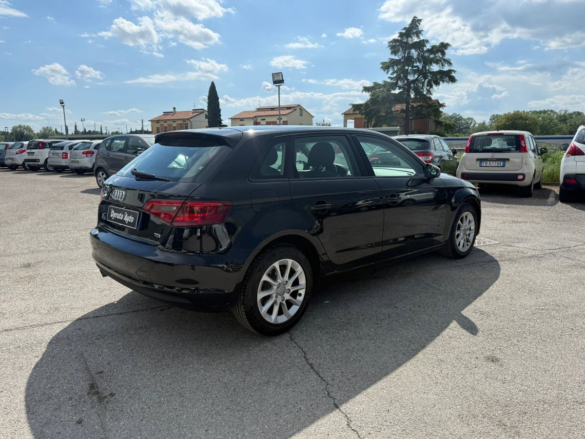 Audi A3 Sportback 1.6 TDI clean diesel S tronic Attraction (5)