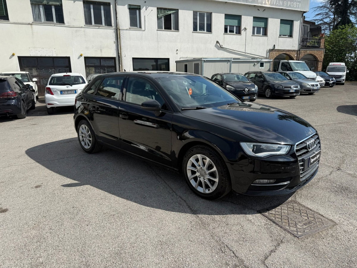 Audi A3 Sportback 1.6 TDI clean diesel S tronic Attraction (7)