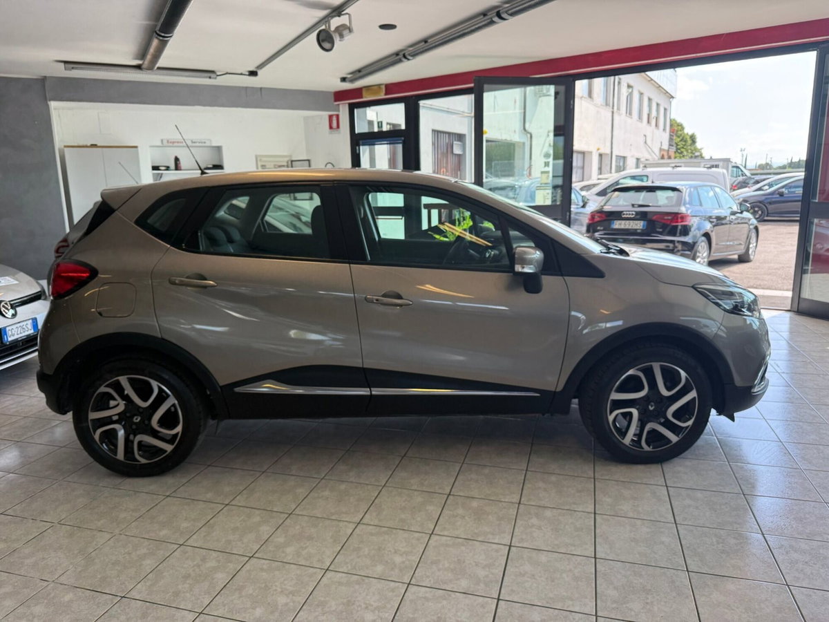 Renault Captur 1.5 dCi 8V 90 CV EDC Energy R-Link (6)