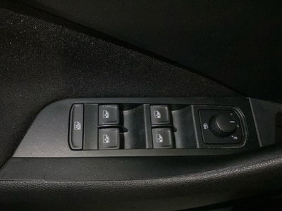 Skoda Kamiq 1.0 tsi Black Dots 115cv dsg (17)